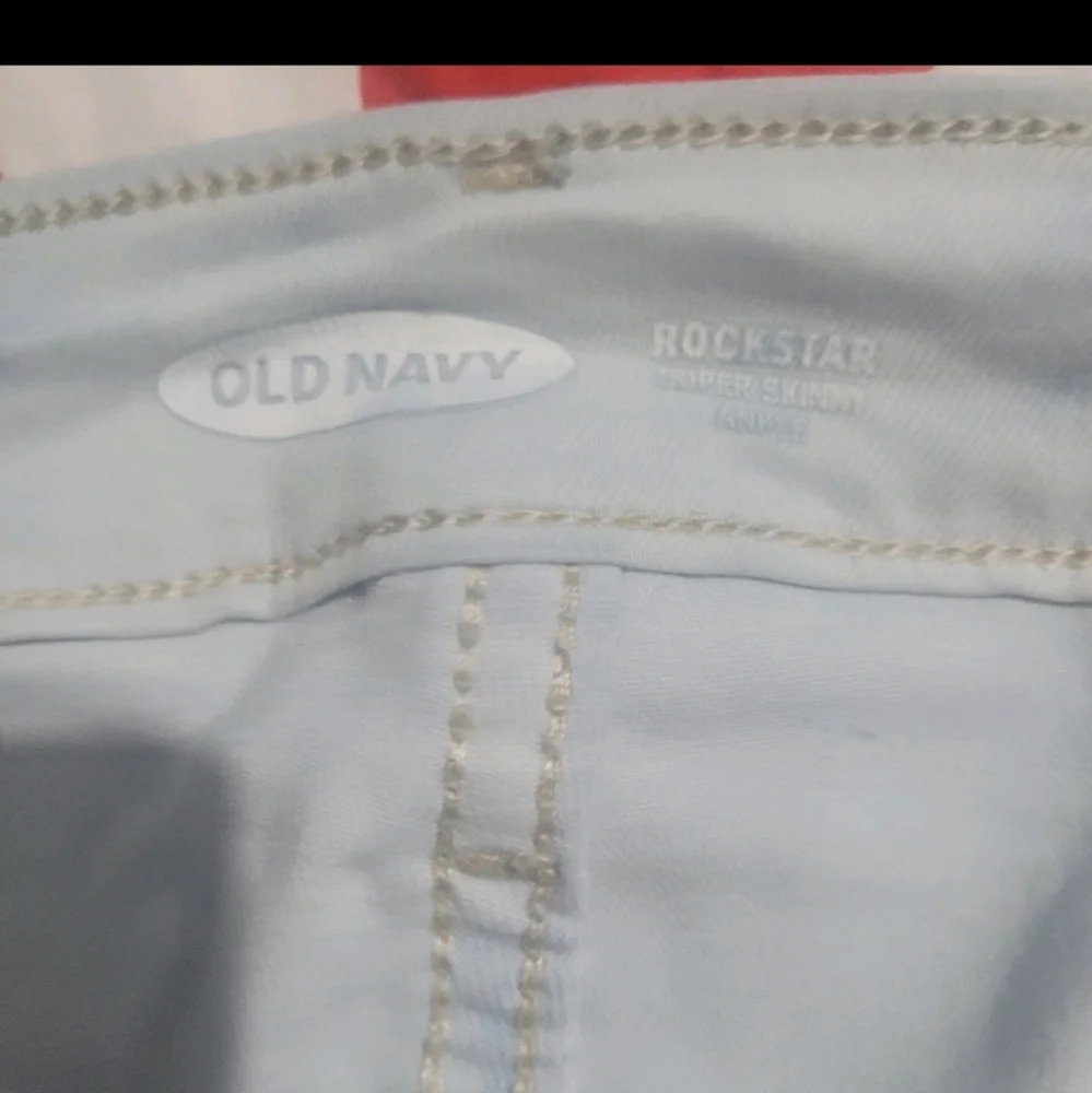Old Navy Light Blue Rockstar Jeans - Picture 7 of 7